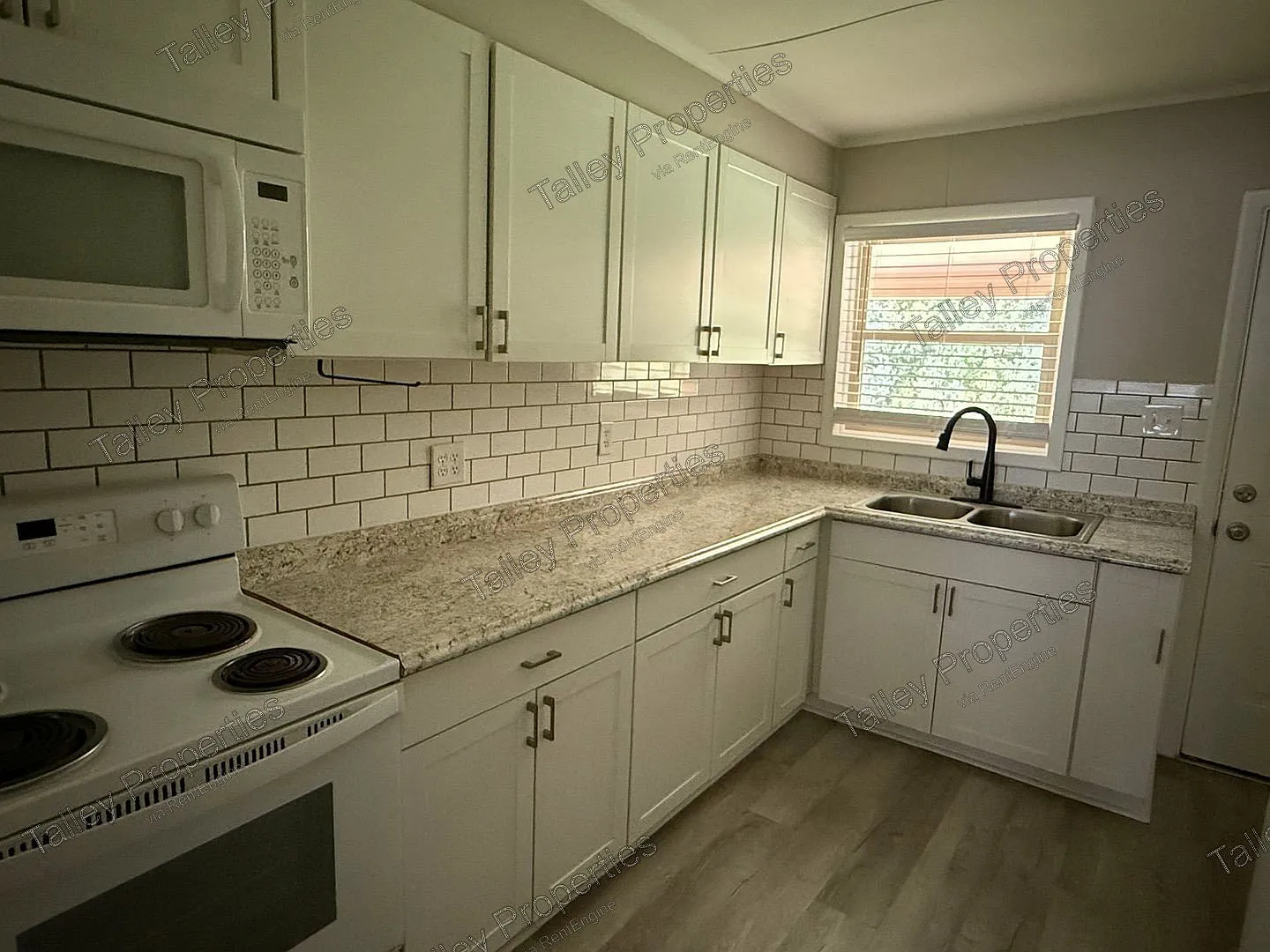 2 bed, 1.0 bath, $1,249 — Photo 4