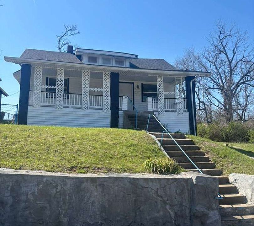 1st image of 4926 Garfield Ave