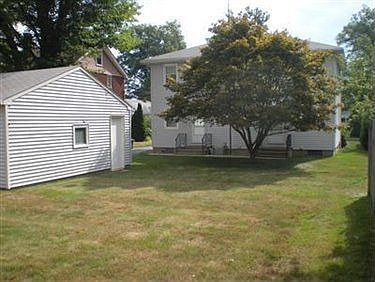 4th image of 145 Willard Ave NE