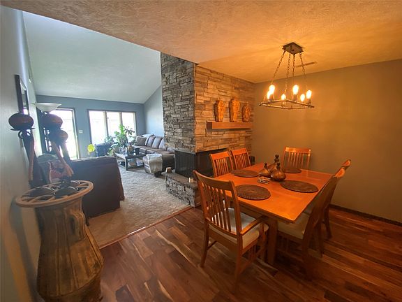 4th image of 2106 N Belmont Pl APT 4