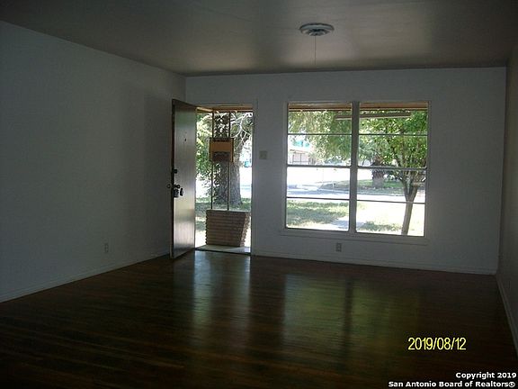 2nd image of 487 Hialeah Ave