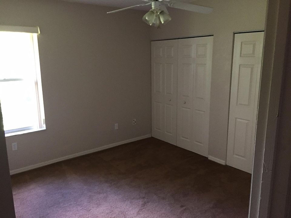 1st image of 2377 Lakeview Dr