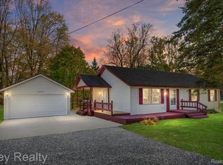 12542 Spicer St, Carleton, MI 48117