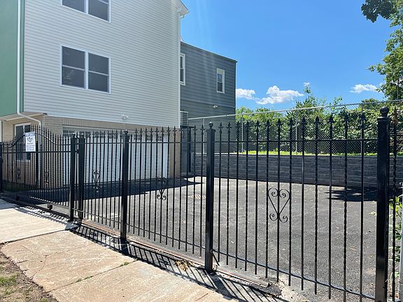 4th image of 19 N Munn Ave Unit 2