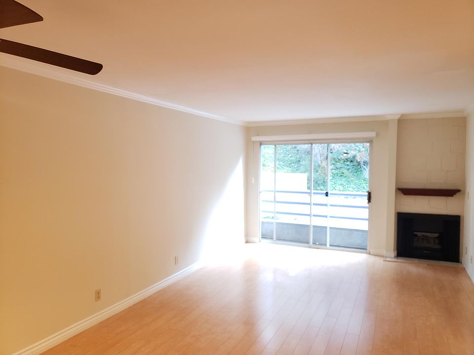 1st image of 1617 Calle Vaquero #208