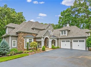 1570 46th Ave NE, Hickory, NC 28601