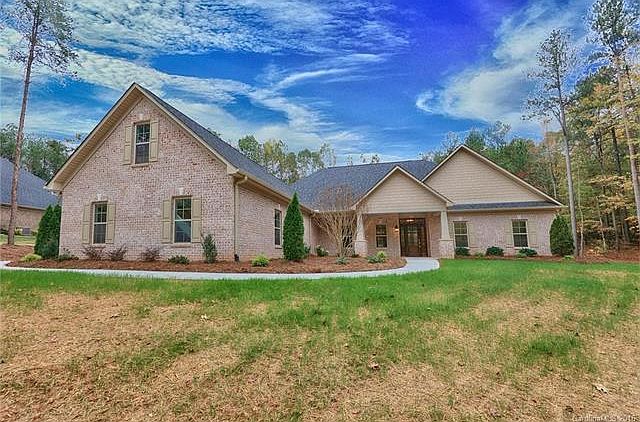 1st image of 7365 Bay Cove Ct