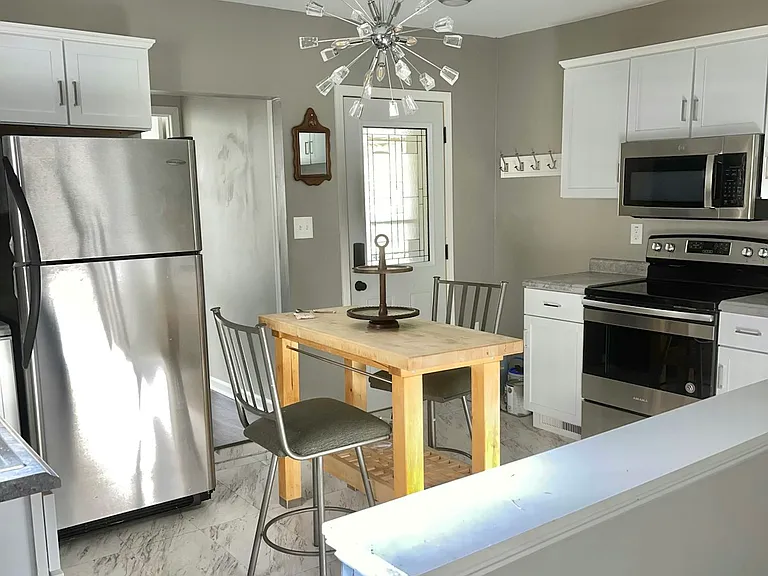 Furnished kitchen