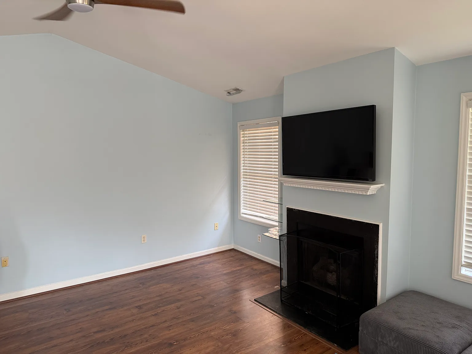 3 bed, 1325 sqft, $1,975 — Photo 4