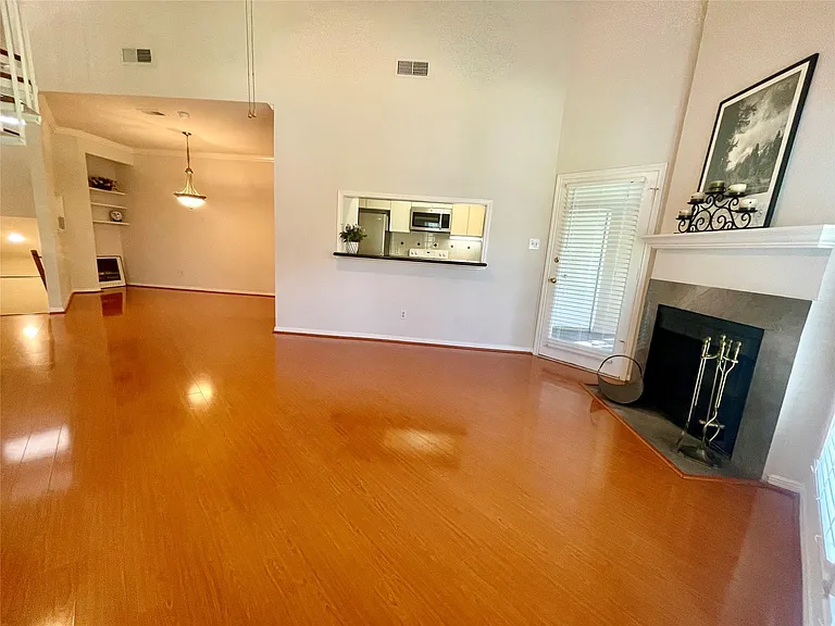 4144 SW Greystone Way #505 — Photo 7