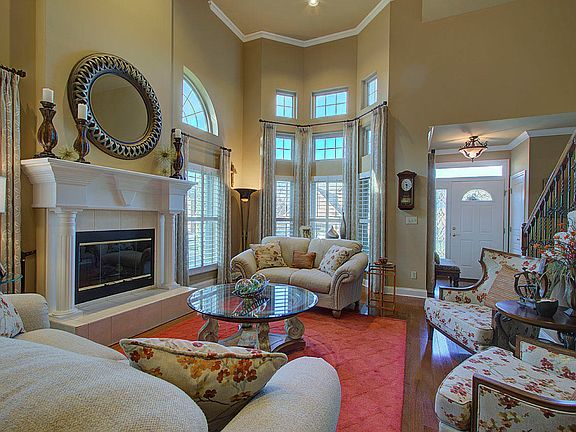 5th image of 11707 San Martin Ln
