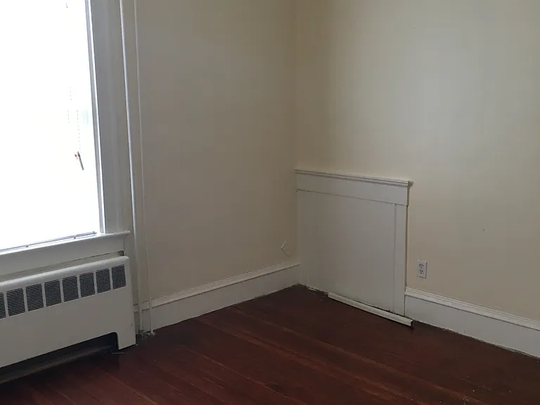 229-231 Baker St #1 — Photo 6