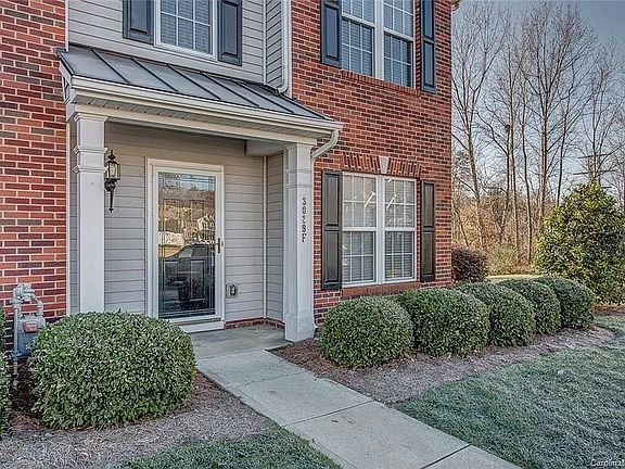 3rd image of 3029 Misty Harbor Cir Unit F