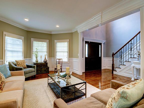 Recessed Lighting & Hardwood