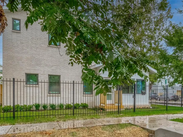 2702 Delano St, Houston, TX 77004