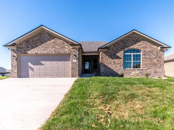 201 Brook Cv, Berea, KY 40403