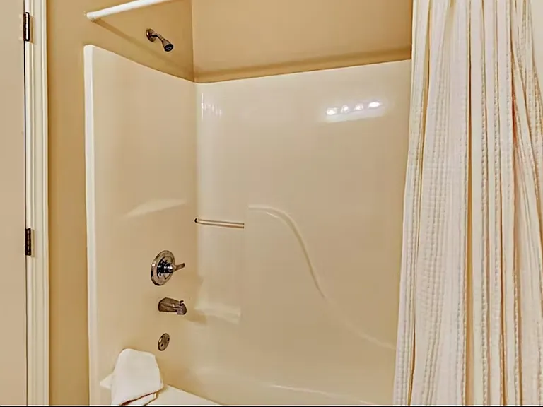 4294 Lindsey Ln — Photo 24