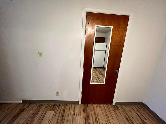 5th image of 530 N Fanning Dr #19