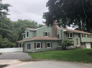 10 Fowler Ter, Burlington, MA 01803