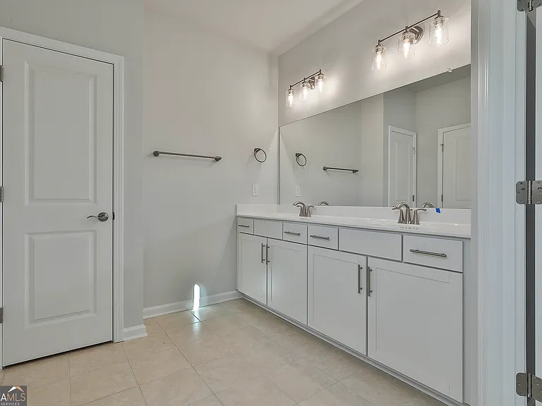 148 Soundview Trce — Photo 35