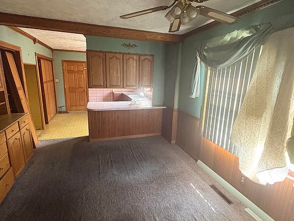 5th image of 1626 Johnson St