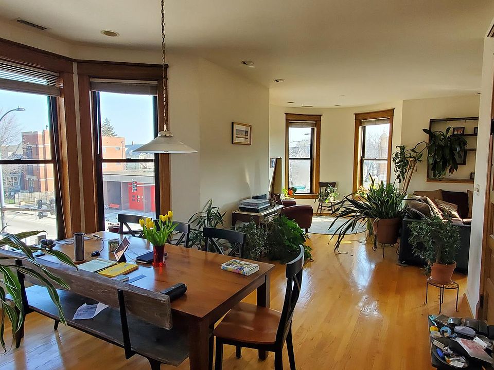 1st image of 3758 N Damen Ave APT 3