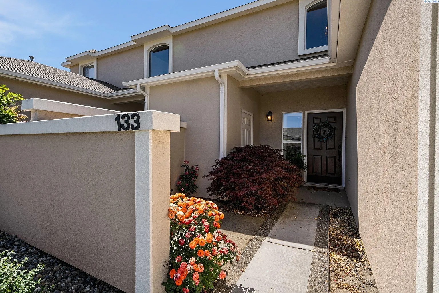 133 Rosemary St photo 1