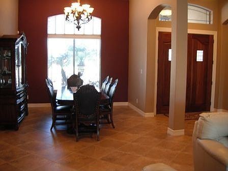 3rd image of 100 Paloma Dr