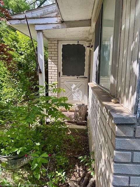 1st image of 11051 Van Buren St