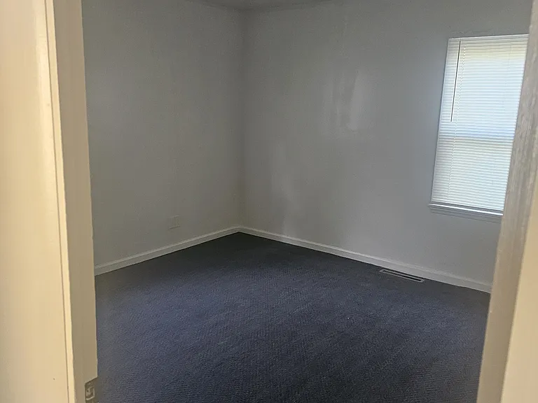 Large Bedroom 3