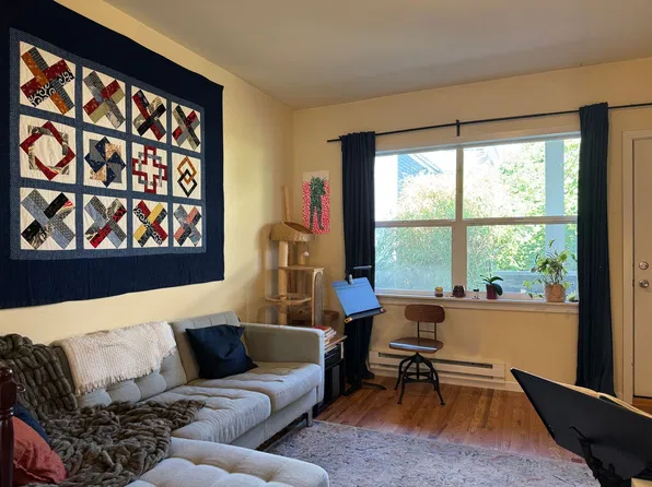 311 Aloha St, Seattle, WA 98109, 311 Aloha St APT 4, Seattle, WA 98109