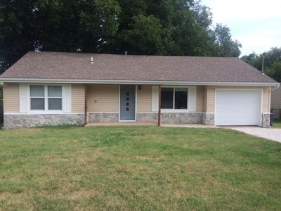 919 E Smith St, Springfield, MO, 65803