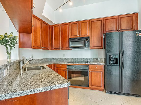 2nd image of 347 N New River Dr E Penthouse 6