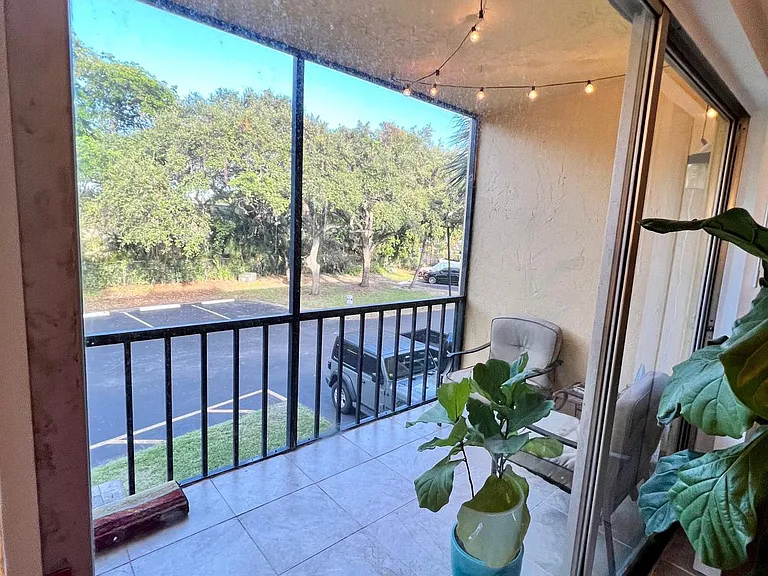 480 NW 20th St #212-B — Photo 5