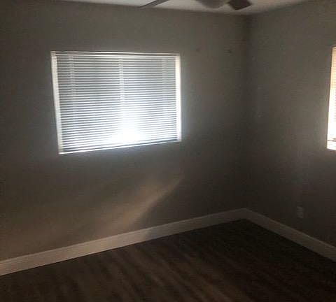 3rd image of 2860 40th Ave N