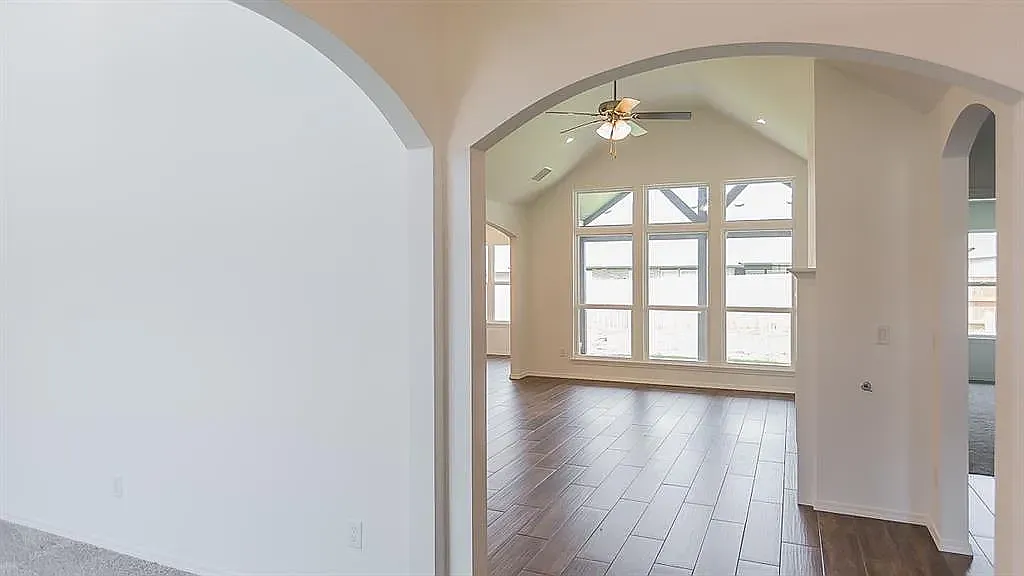 3 bed, 1735 sqft, $2,750 — Photo 3