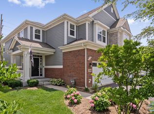 3S689 Breme Dr E, Warrenville, IL 60555