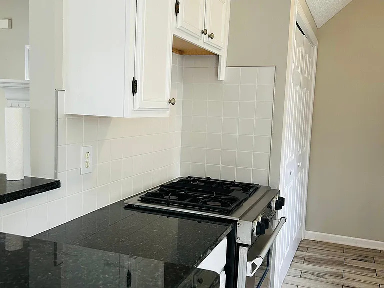 617 W Mnr — Photo 5