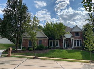 2774 Wynncrest Manor Dr, Chesterfield, MO 63005