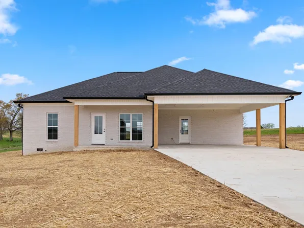 351 Sawyer Ln, Leoma, TN 38468