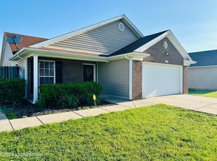 346 Shady Glen Cir, Shepherdsville, KY 40165