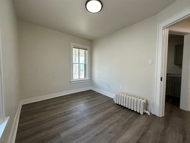 113 S Monroe Ave — Photo 20