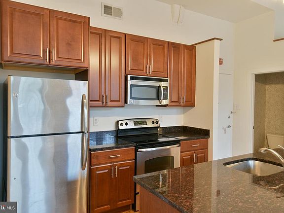 4th image of 200 Lincoln Ave Suite 125