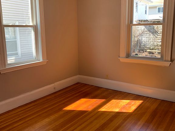 5th image of 58 Prentiss St Unit 1