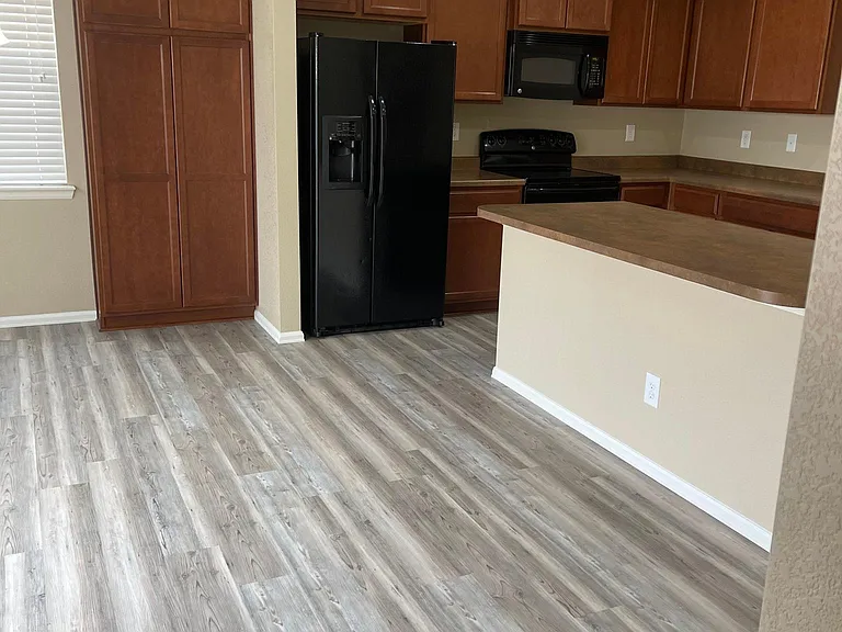 1655 Merton Ct — Photo 3