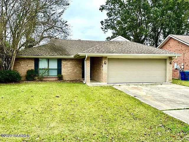 709 Rosedown Ln — Photo 1