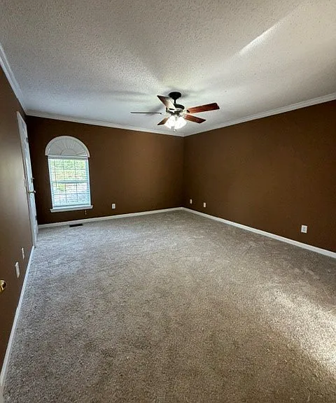 1699 W Oak Dr — Photo 12