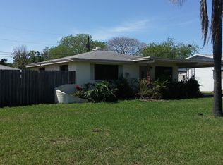 10710 109th St, Seminole, FL 33778