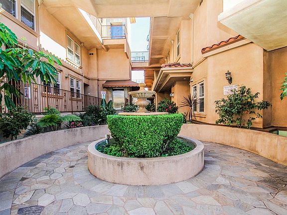 3rd image of 4110 La Crescenta Ave APT 110