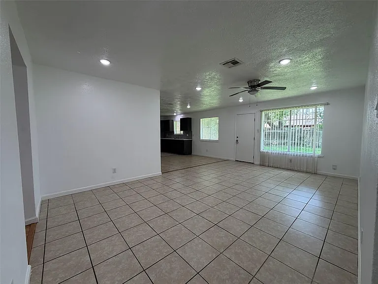 9911 Cardinal St — Photo 5